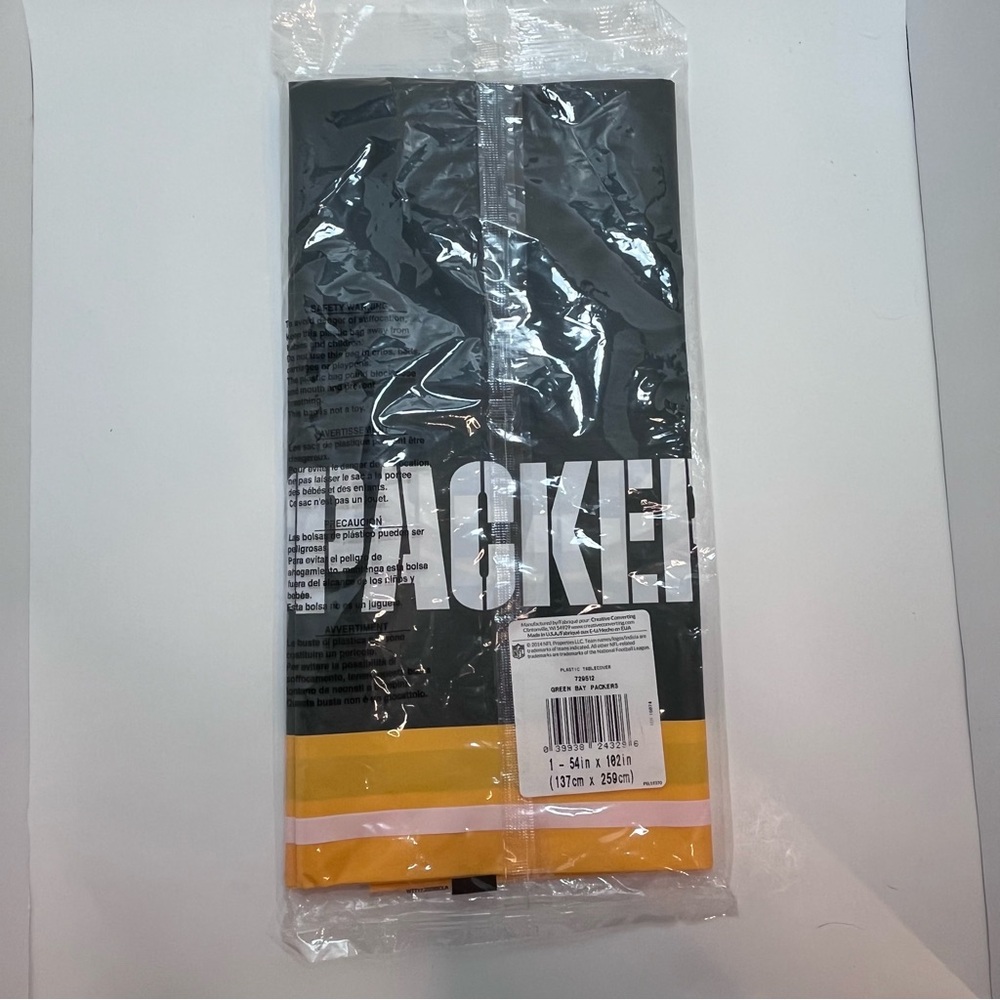 Green Bay Packers official NFL Football Party Tablecloth Rectangle Plastic NEW